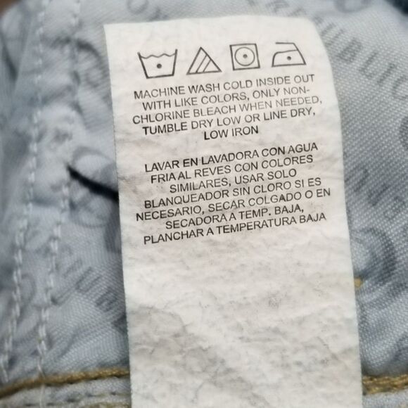 Rock and Republic Berlin Distressed Jeans Size 2 - Picture 8 of 8